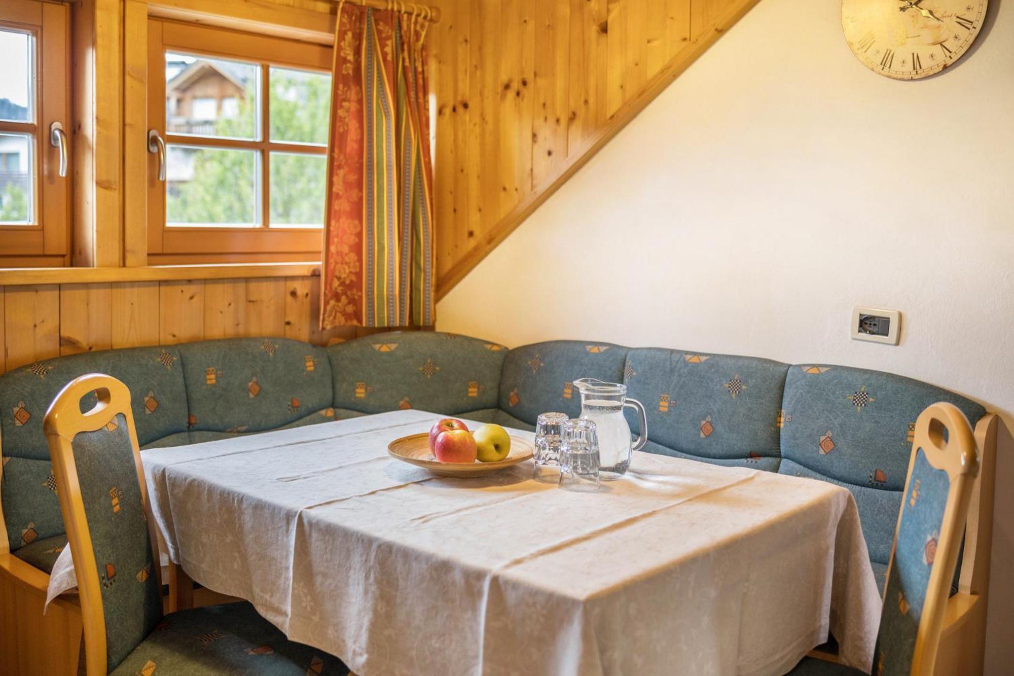 Bolser App Plan De Corones San Vigilio Di Marebbe Room photo